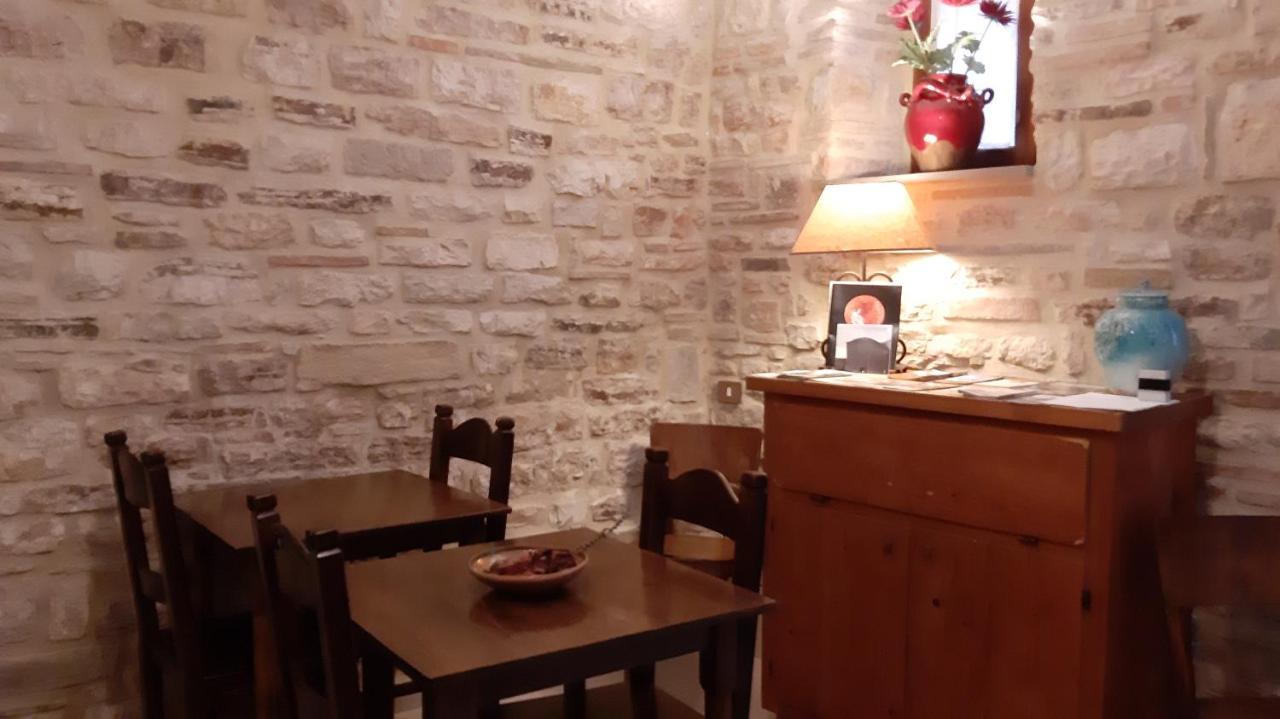 Civico 10 Hotel Gubbio Kültér fotó